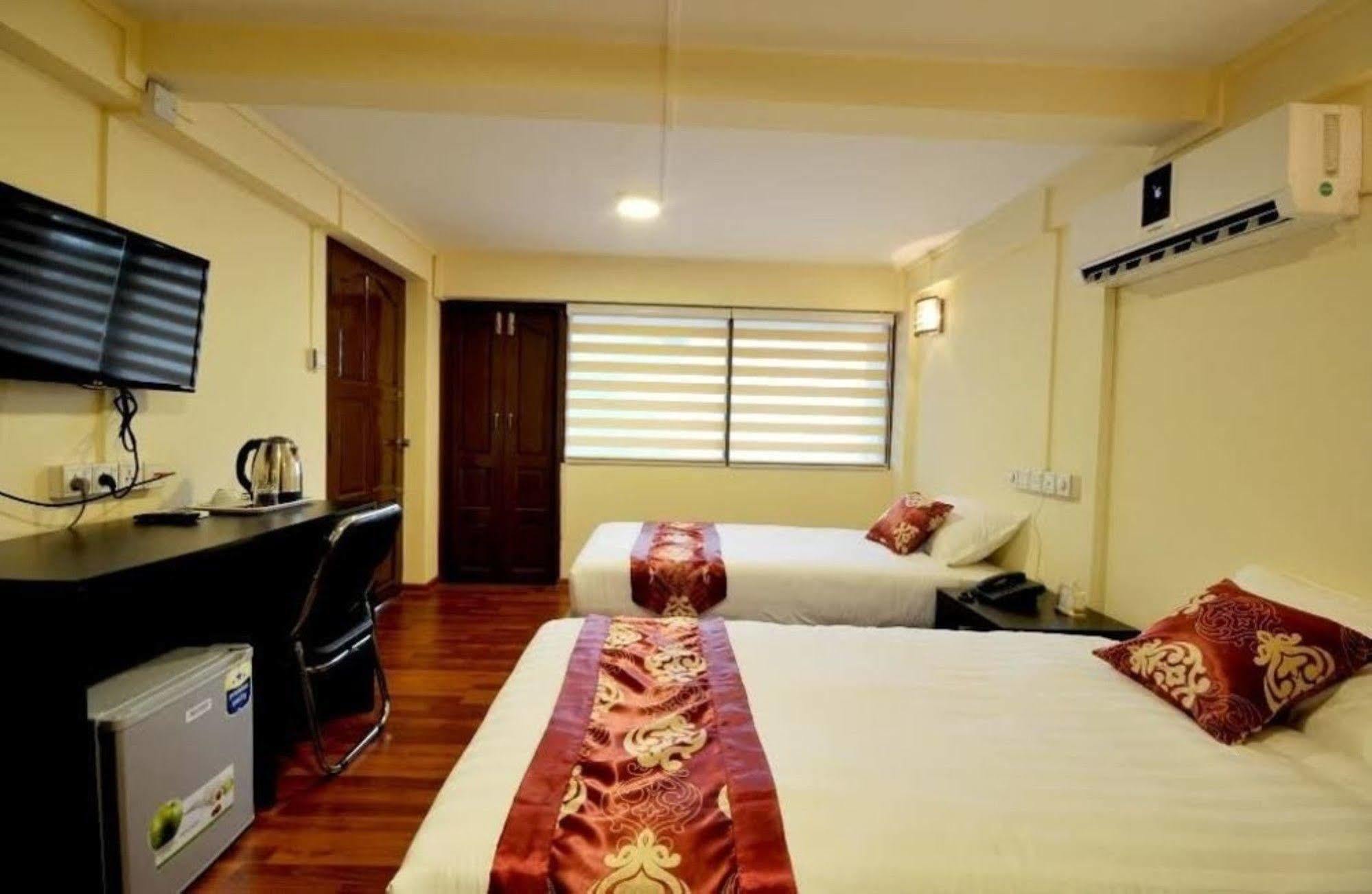 York Residence Yangon Exterior photo